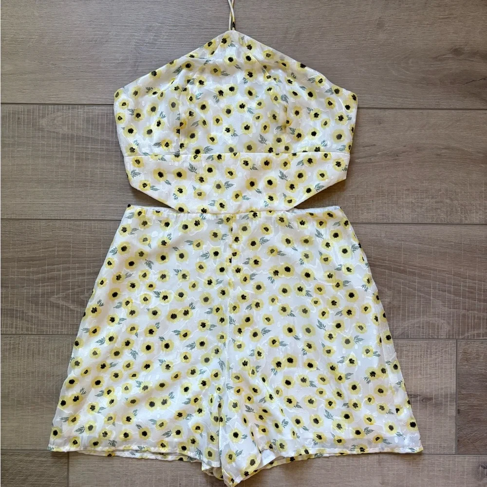 Anthropologie Hutch Ditsy Floral Halter Mini Romper Size 4 - Picture 2 of 11